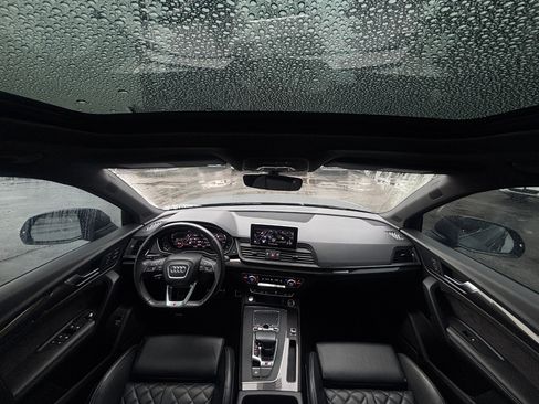 Used 2020 Audi SQ5 Premium Plus w/ Premium Plus Package image 20