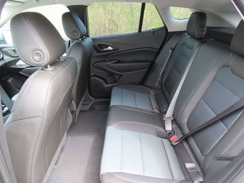 New 2026 Chevrolet Trax LT w/ Driver Confidence Package FWD image 21