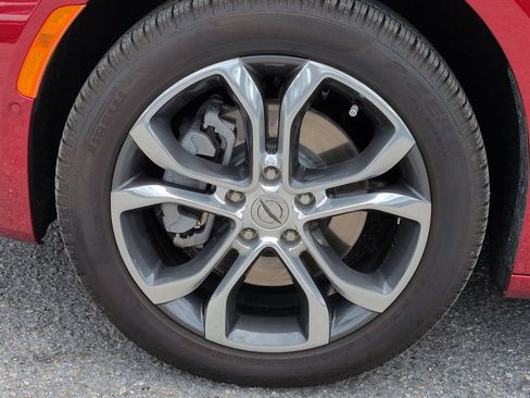 Used 2024 Chrysler Pacifica Pinnacle AWD/4WD image 11