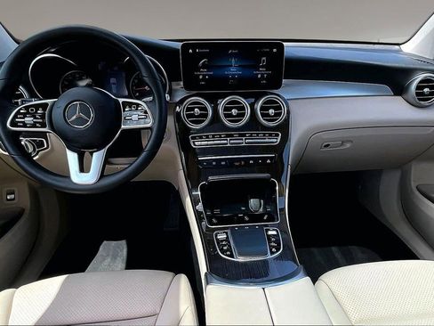 Used 2022 Mercedes-Benz GLC 300 image 16