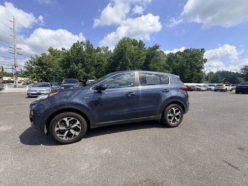 Used 2022 Kia Sportage LX AWD/4WD image 26