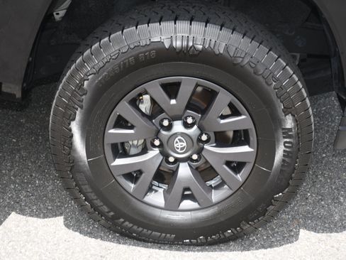 Certified 2022 Toyota Tacoma SR5 w/ SR5 Appearance Package (SM) RWD image 20