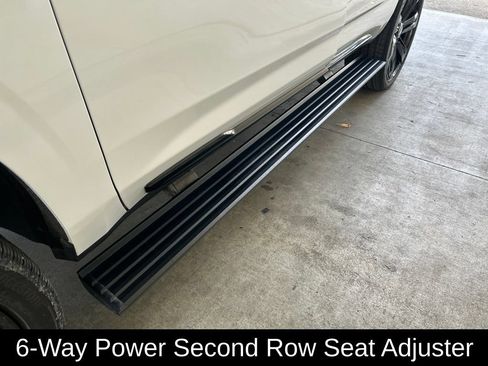 Used 2025 Cadillac Escalade Sport Platinum AWD/4WD image 21