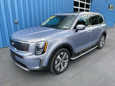 Used 2020 Kia Telluride S image 2