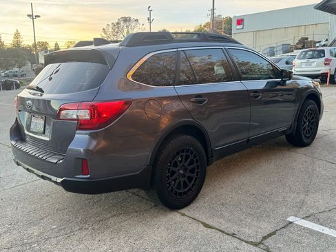Used 2016 Subaru Outback 2.5i Limited image 8