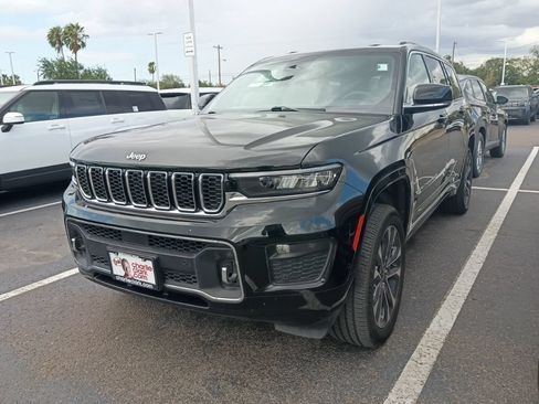 Used 2025 Jeep Grand Cherokee L Overland w/ Luxury Tech Group IV AWD/4WD image 1