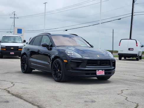 Used 2026 Porsche Macan GTS AWD/4WD image 3