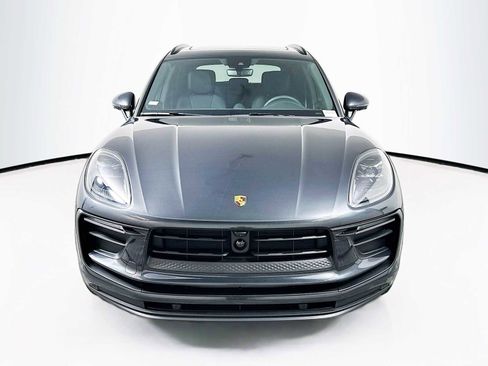 New 2026 Porsche Macan image 6