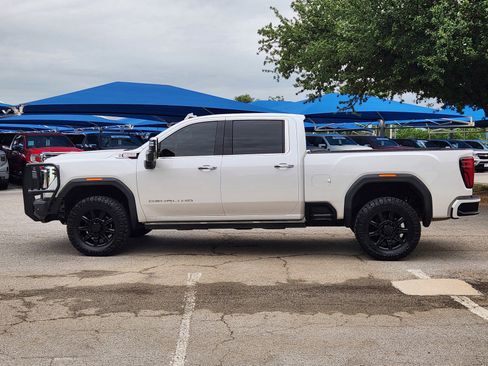 Used 2024 GMC Sierra 2500 Denali w/ Denali Reserve Package AWD/4WD image 3