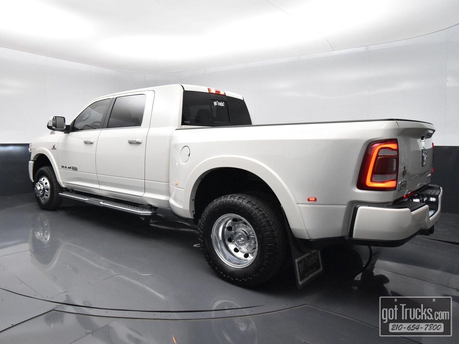 Used 2022 RAM 3500 Limited AWD/4WD image 5