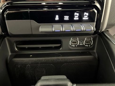 Used 2023 RAM 1500 Laramie AWD/4WD image 27