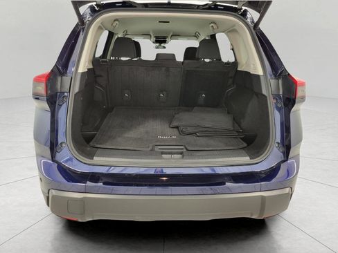 Used 2025 Nissan Rogue SV image 15