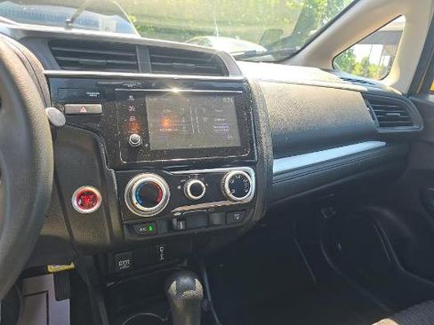 Used 2018 Honda Fit EX image 7