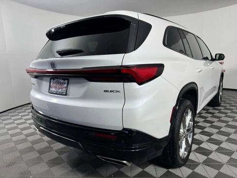 Used 2025 Buick Enclave Sport Touring w/ Super Cruise Package image 25