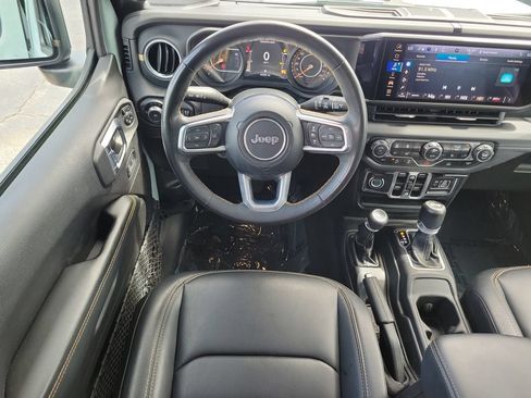 Used 2024 Jeep Wrangler Unlimited Sahara AWD/4WD image 14