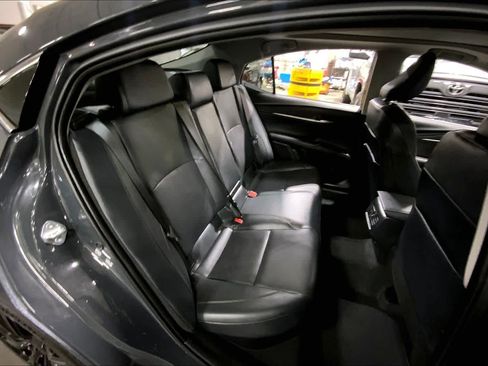 Used 2025 Toyota Camry XLE w/ Premium Plus Package image 20