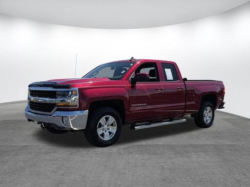 Used 2018 Chevrolet Silverado 1500 LT w/ All Star Edition image 5
