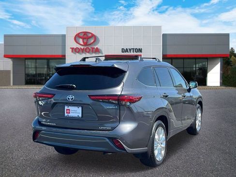 Used 2023 Toyota Highlander Limited AWD/4WD image 5