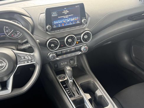 Used 2025 Nissan Sentra SV FWD image 16