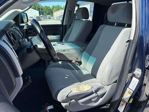 Used 2013 Toyota Tundra 4x4 Double Cab w/ Tow Pkg image 10