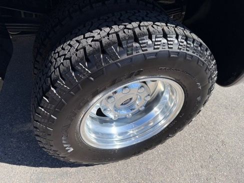 Used 2011 Ford F450 Lariat w/ Lariat Ultimate Pkg image 3