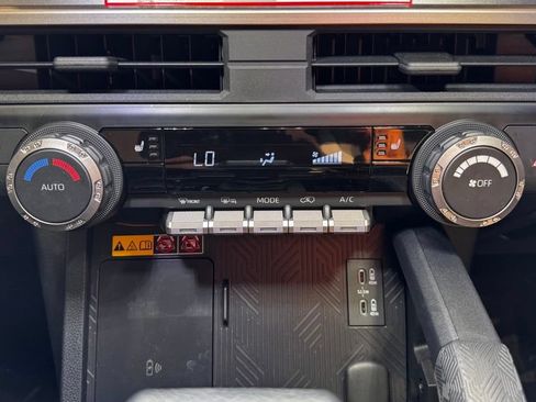 Certified 2025 Toyota 4Runner TRD Off-Road AWD/4WD image 37