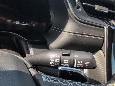 New 2025 Jeep Grand Cherokee Altitude image 25