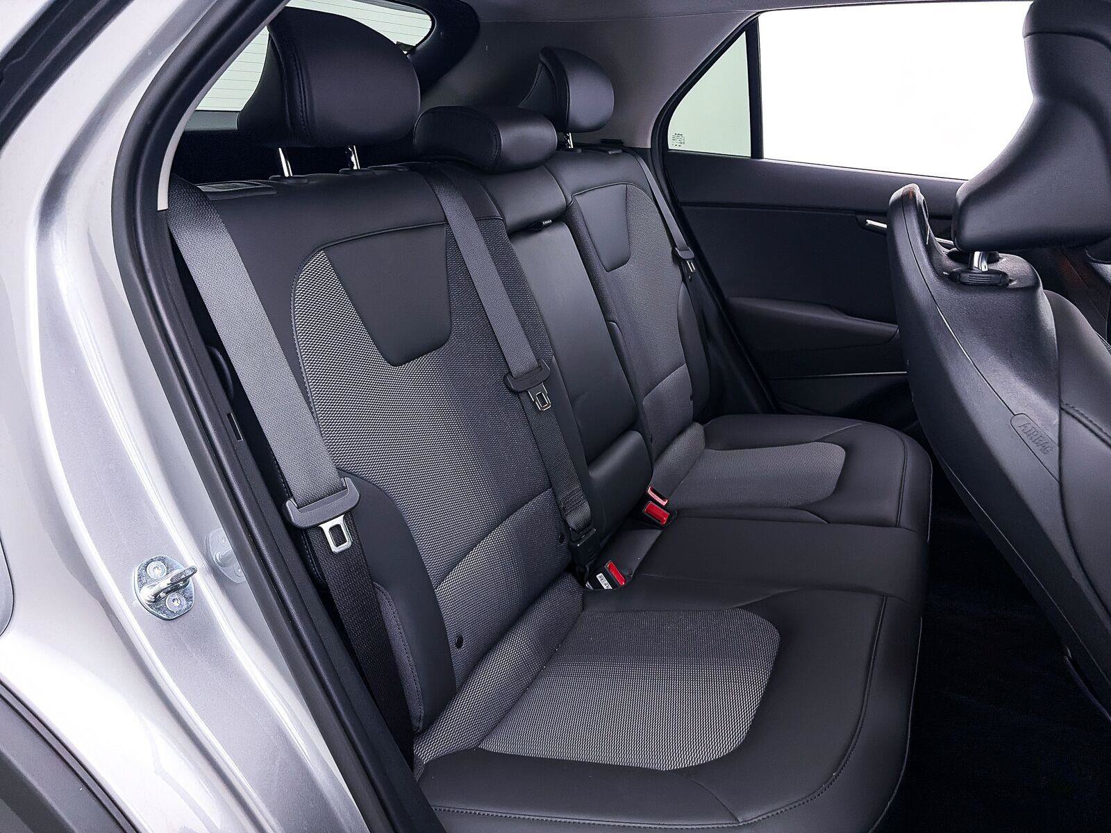 Used 2025 Kia Niro EX FWD image 39