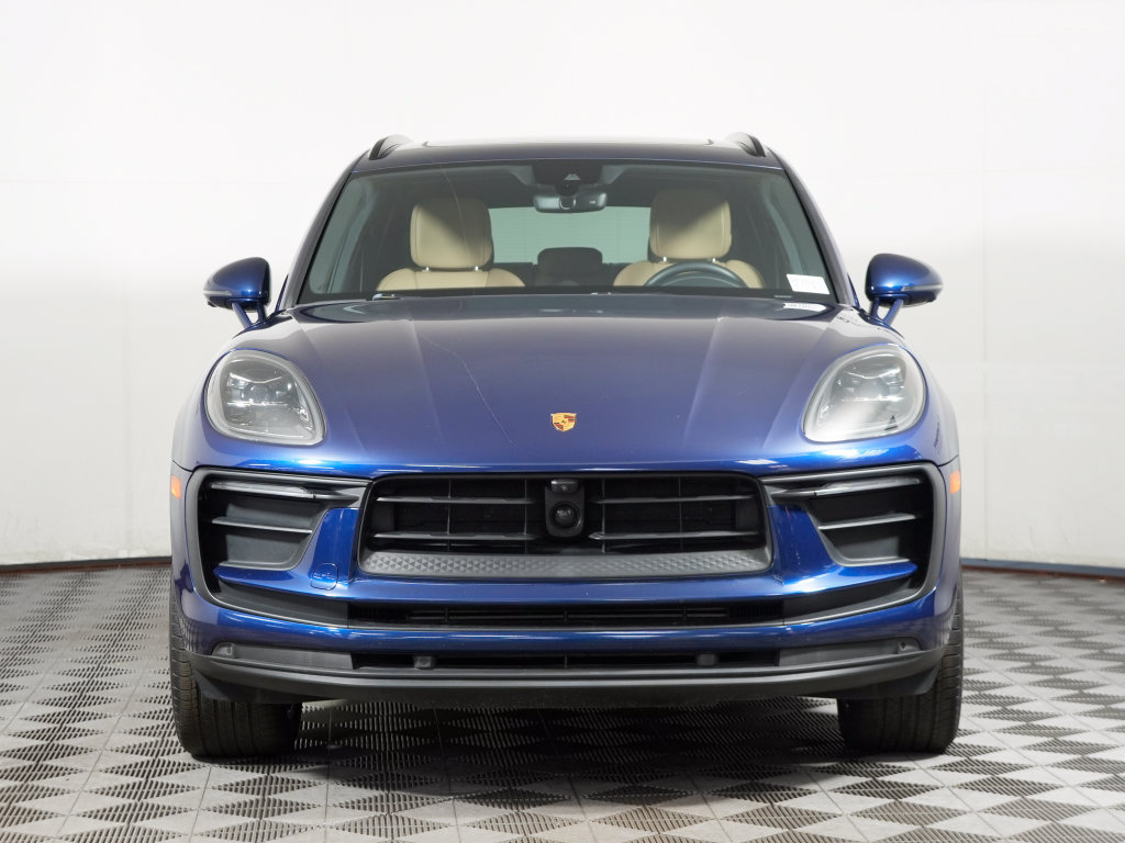 Certified 2024 Porsche Macan w/ Premium Plus Package AWD/4WD image 10