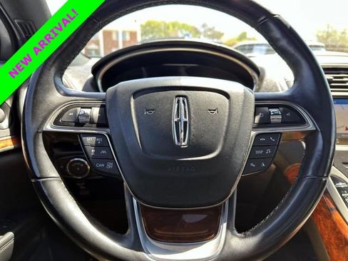 Used 2019 Lincoln Nautilus Reserve AWD/4WD image 13