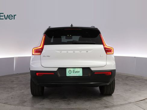 Used 2023 Volvo XC40 Recharge Plus w/ Protection Package Premier AWD/4WD image 15