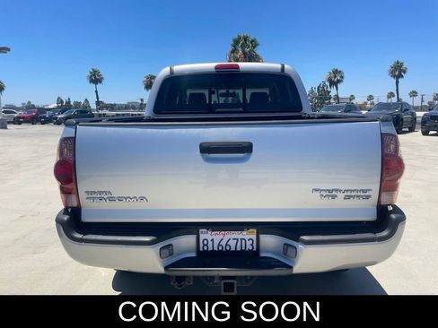 Used 2006 Toyota Tacoma PreRunner RWD image 3