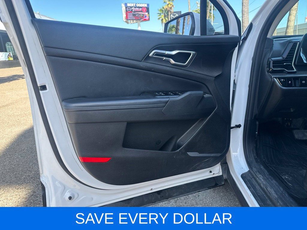 Used 2023 Kia Sportage EX FWD image 7