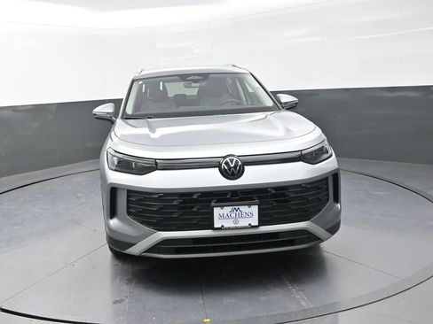 New 2026 Volkswagen Tiguan S FWD image 2