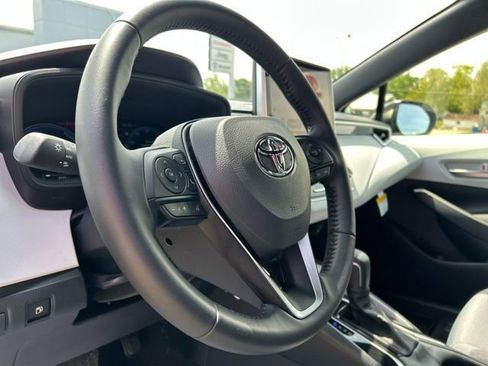 Used 2026 Toyota Corolla SE w/ SE Premium Package AWD/4WD image 28