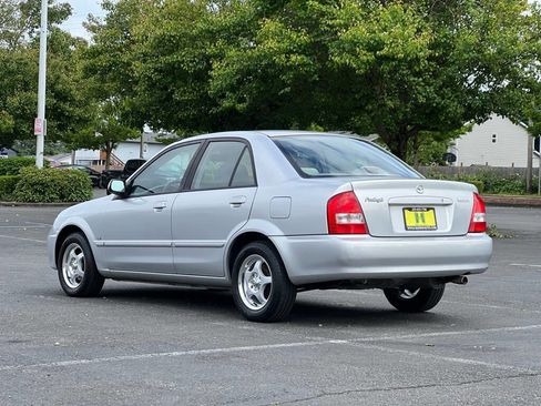 Used 2002 MAZDA Protege FWD image 3