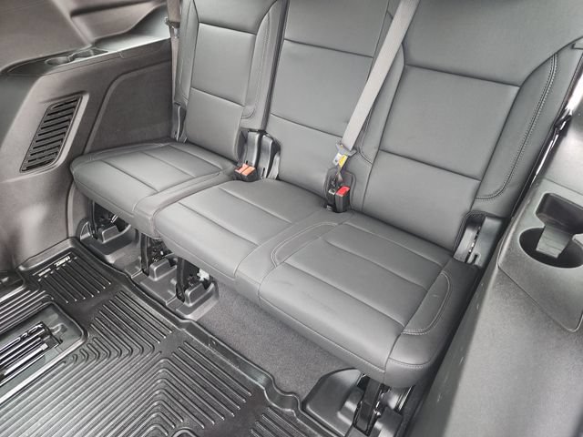 Used 2024 Chevrolet Tahoe LT w/ LT Signature Package RWD image 32
