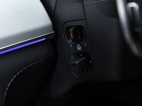 New 2025 Mercedes-Benz GLS 63 AMG 4MATIC image 17