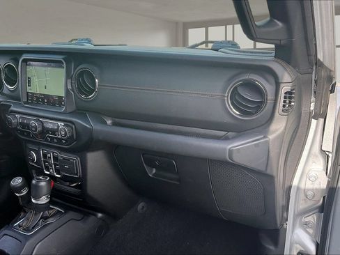 Used 2023 Jeep Wrangler Unlimited Sahara AWD/4WD image 24