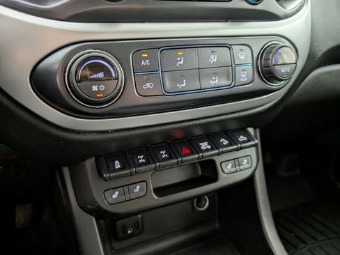 Used 2022 Chevrolet Colorado ZR2 image 38