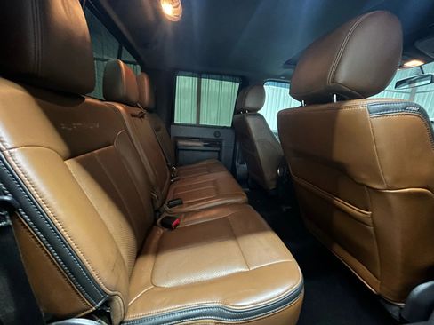 Used 2015 Ford F250 Platinum w/ FX4 Off-Road Package image 14