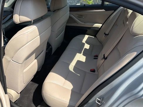 Used 2011 BMW 550i Sedan image 8