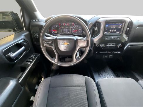 Used 2020 Chevrolet Silverado 1500 Custom w/ Custom Value Package RWD image 6