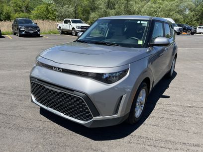 Used 2025 Kia Soul LX