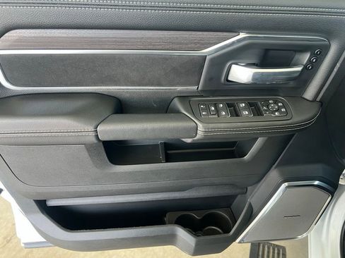 New 2025 RAM 2500 Laramie image 8
