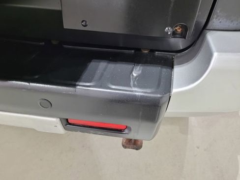 Used 2012 Toyota FJ Cruiser 4WD image 9