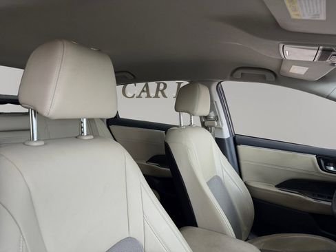 Used 2018 Honda Clarity Plug-In Hybrid image 14