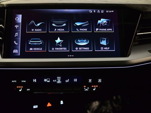 Used 2024 Audi Q4 e-tron Premium w/ Convenience Package image 29