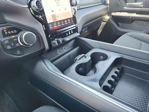 Used 2025 RAM 1500 Big Horn AWD/4WD image 30