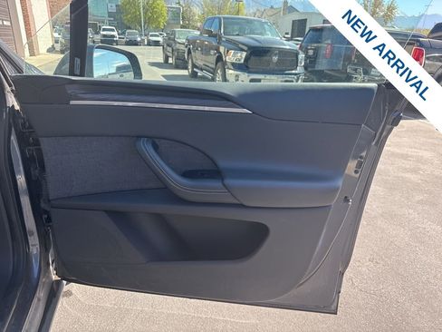 Used 2022 Tesla Model X image 10